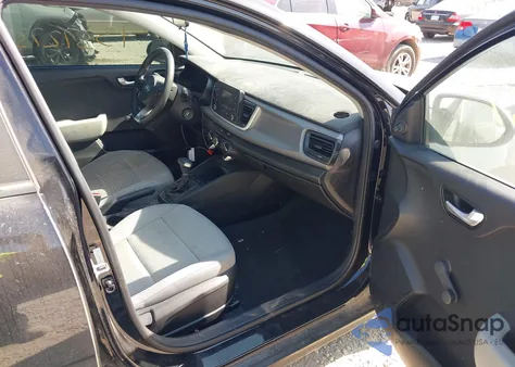 2018 Kia Rio Lx z USA, uszkodzony, nr VIN 3KPA24AB0JE046829